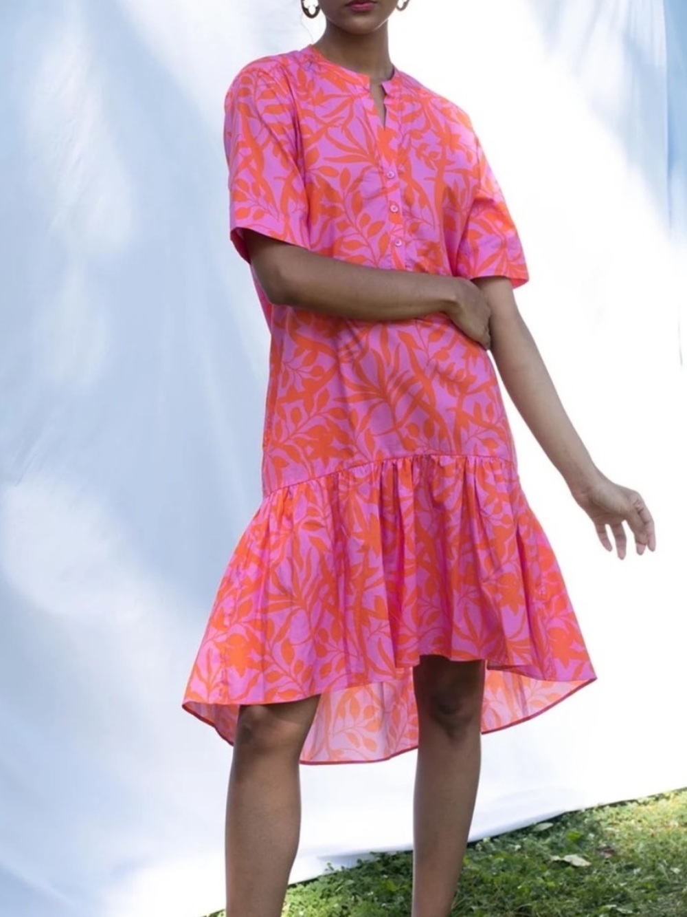 Tucker Laura Dress Citrus Figi Floral Pink Orange Tropical Ruffle NEW Medium